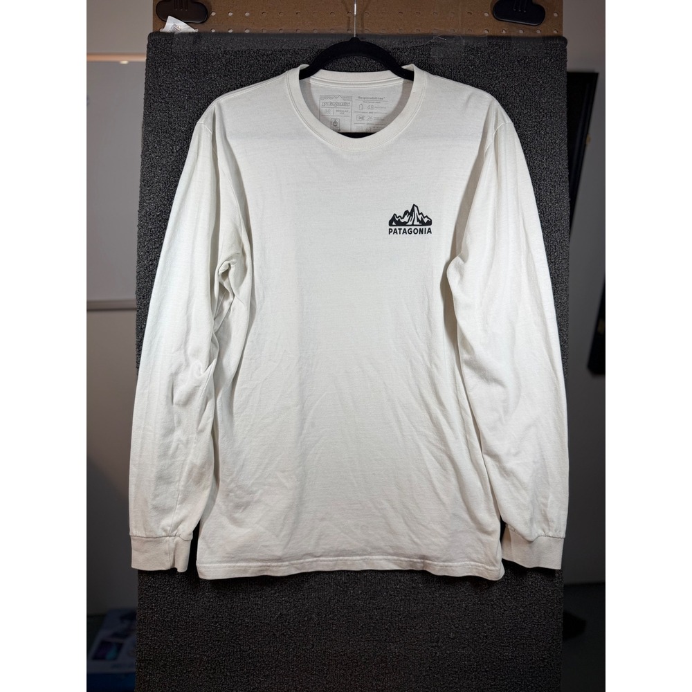 Patagonia Responsibili-Tee Long Sleeve Shirt Mens Medium White Graphic Logo 1973